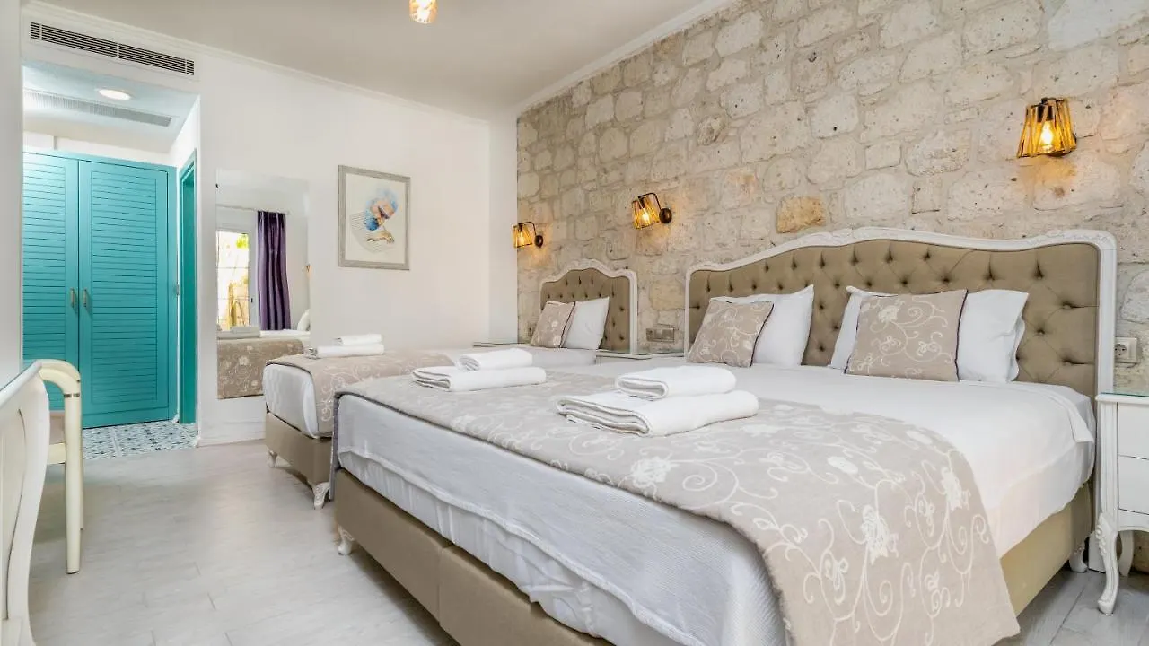 Avlu Alacati Boutique Hotel 2*,  Türkei