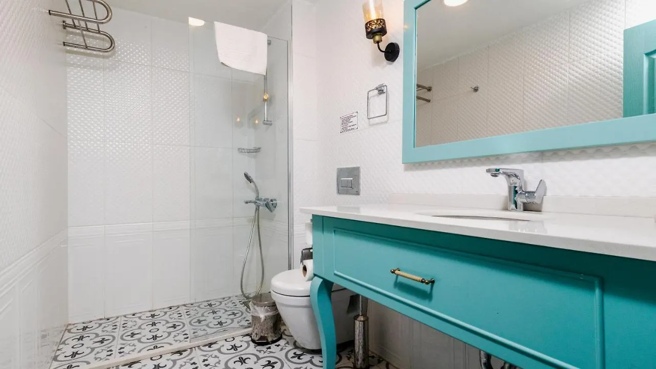 Avlu Alacati Boutique Hotel