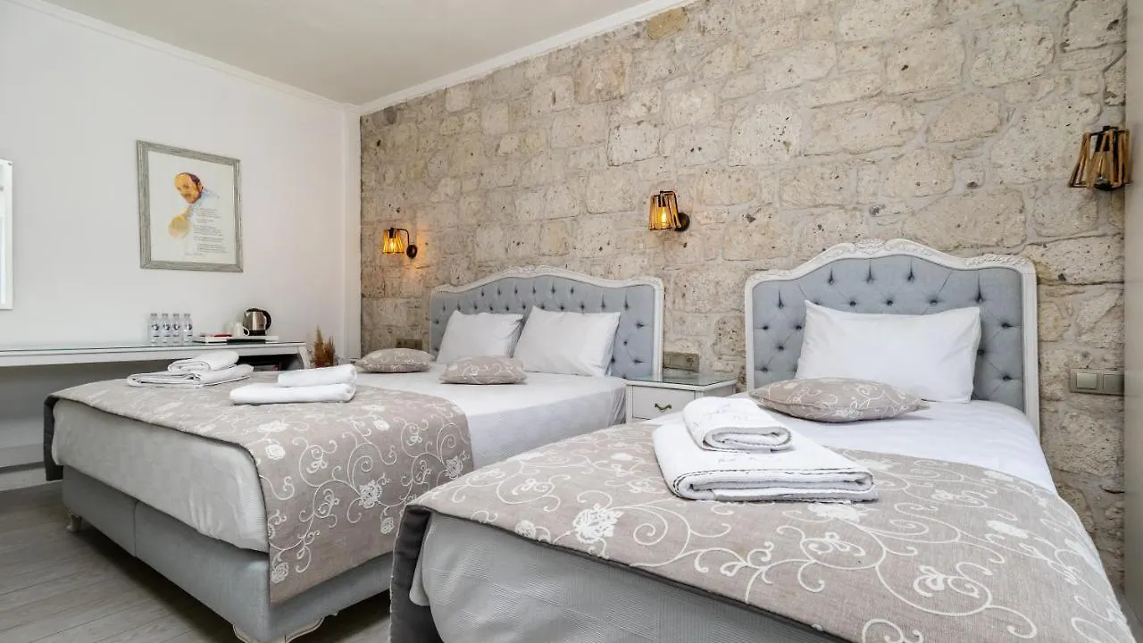 Avlu Alacati Boutique Hotel Frühstückspension